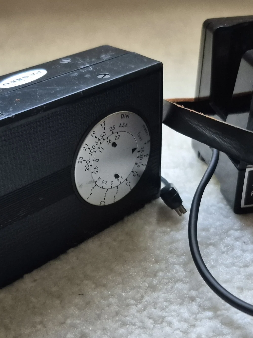 Polaroid 450 Automatic Land Camera in Black and Silver